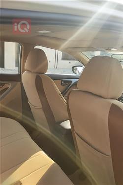 هیۆندای ئەلەنترا